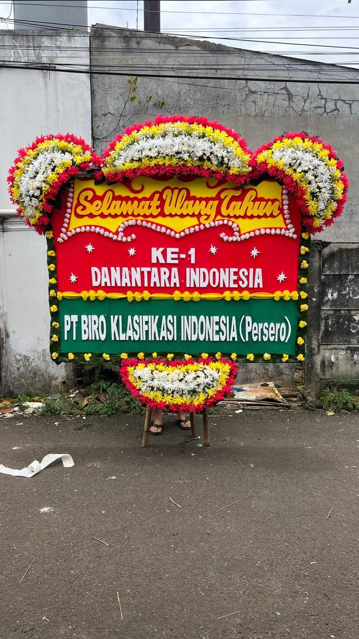 Papan bunga selamat ulang tahun ke-1 Danantara Indonesia dari PT Biro Klasifikasi Indonesia Persero